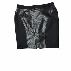 NWT Lane Bryant black pencil skirt “leather look” accent size 22